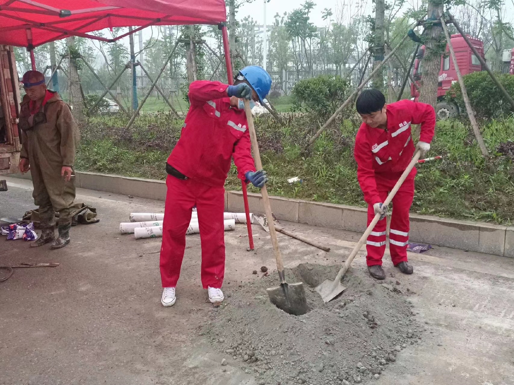 长阳管道疏通哪家好】及时进行市政管道清淤